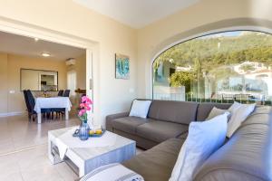 Villas Guzman - Cucarres