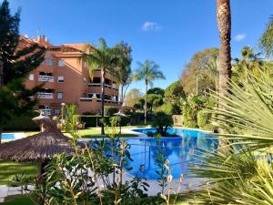 GATU PREMIUM Atico Sotavento playa, parking, terraza, piscinas, wifi y aire acc , " Preferente mayores de 21 años y familias "