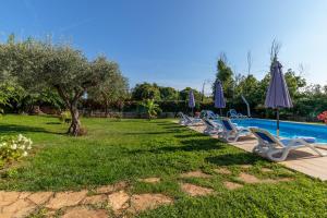 Holiday Home Tamaris with Pool