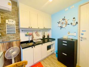 Summer Huahin Condo classic room pool view