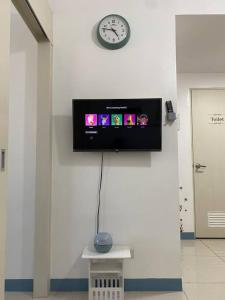 A Cozy 2 Bedroom Unit with a Parking at Tower 2 South Residences SM Southmall