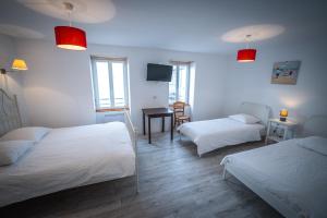 Hotels Le Beuneze : photos des chambres