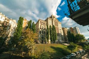 2х комнатная, Крещатик 23, VIP, Центр, Просторная, Тихая