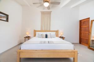 Cafe Playa Negra Hotel