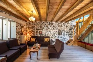 StoneVillaMouzaki Luxury Mansion