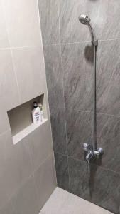 Villa Swandara Rancamaya With Netflix, Youtube, SmartTV and Nice Backyard