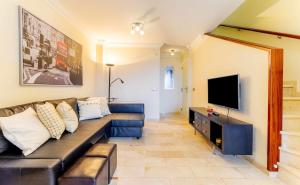 Dúplex La Quinta Sunset con piscina y vistas