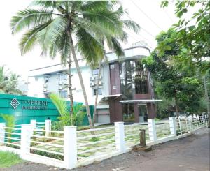 HOTEL LA SERENE Mattannur