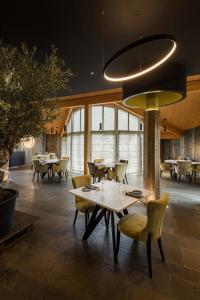 Hotels Logis Hotel Parenthese, Restaurant & Spa : photos des chambres