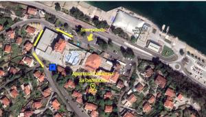 Apartma Žusterna za bazenom