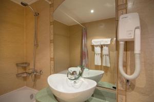 Perla Sun Beach Hotel -Inclusive