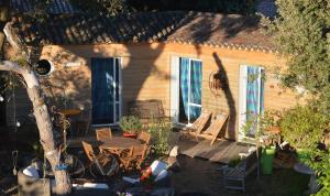 B&B / Chambres d'hotes Les Chenes Bleus : Maison 2 Chambres