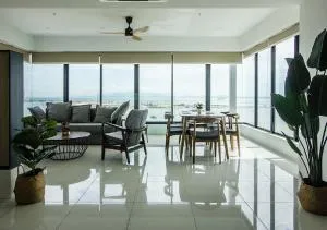 Rumahku Gurney with 270 degree Sea View - Pulau Tikus