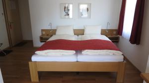 Superior Double Room with Balcony room in Hotel Grimsel