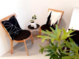 Mireyas 1BR Condo at Goshen Towers - Session Road