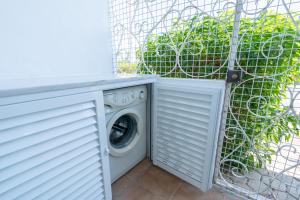 Renovated Algarve Apartments with Pool