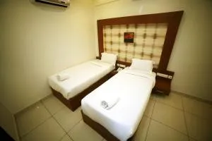 AURA RESIDENCY - Nīleshwar