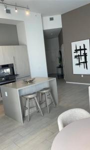 Espectacular Condo Esquina Beach House Hollywood Apartamento