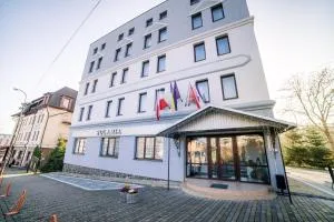 索乐米亚酒店 - 特鲁斯卡韦茨