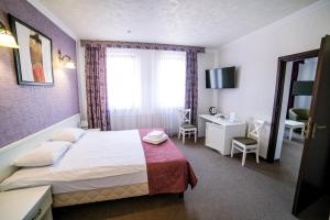 Quadruple Room with Private Bathroom room in Hotel Solomiya