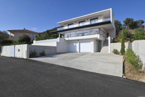Villas Villa neuve et luxueuse vue mer proche Portovecchio : photos des chambres