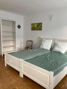 TANGO appartement de charme calme 75m2 6 pers,2 chambres,patio