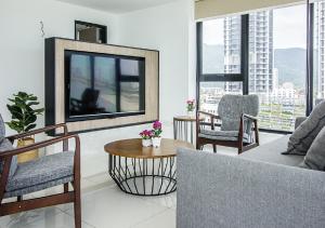 Rumahku Gurney with 270 degree Sea View