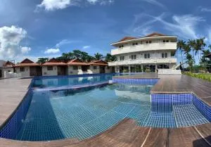 Shoreland Beach Resort by Cocotel - Balayan