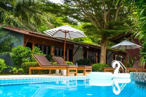 Phuket Siam Villas - SHA PLUS