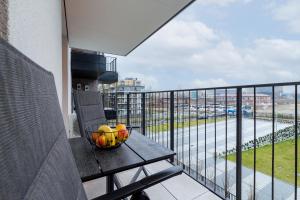 Movie Apartment at the Main Station by Noclegi Renters