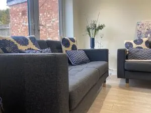 Gladstone Apartments by Bluebell Rooms - Netley