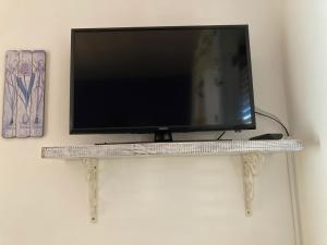 finestra tra cielo e mare