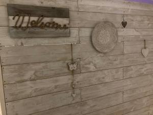 finestra tra cielo e mare