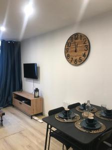 Appartements LOFT T2 by locations_lepuyenvelay : photos des chambres