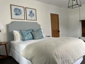 Blue Belle Cottage Berry