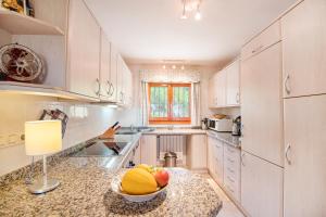 Palmyra - Sea view, chill-out - by Holiday Rentals Villamar