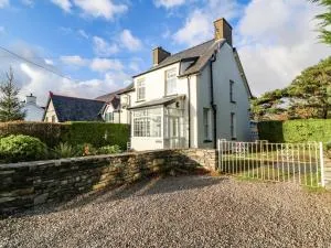 Ty'r Ysgol - Tremadoc