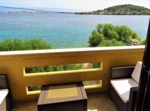 Apartment by the sea and with beautiful view, 2 bedrooms, 4 persons