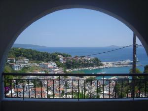 Captain George's Apartments Alonissos Greece