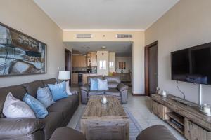 HiGuests - Spacious Apartment Close to Dubai Marina Walk