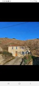 En pleine montagne T1 30m2 parking à coté - Arignac