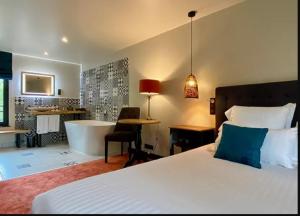 Hotels Le Moulin Fouret : photos des chambres