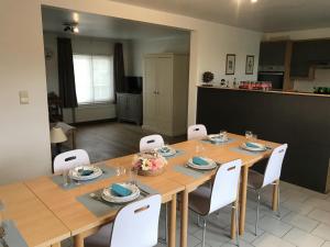 Cozy vacation home for 8 persons in Heers