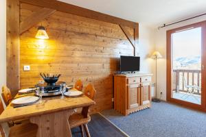 Appartements Les Alpages du Corbier A003 : photos des chambres