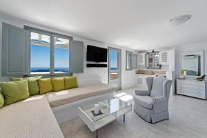 Lava Suites & Lounge Santorini Greece