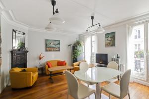 Stylish and bright flat 5 min to Montmartre in Paris - Welkeys