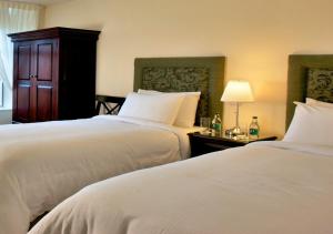 Walter Raleigh Hotel