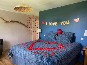 B&B / Chambres d'hotes Les Volets Violets : photos des chambres