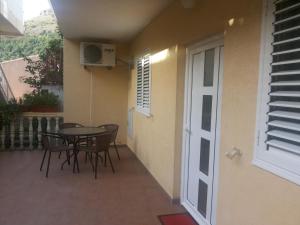 One-Bedroom Apartment with Terrace room in Apartments Vila Andja