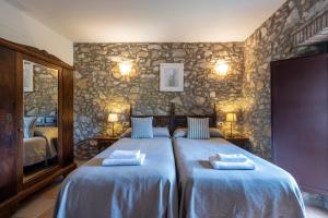 Superior Three-Bedroom Apartment (2-6 Adults) - First Floor room in Can Llobet